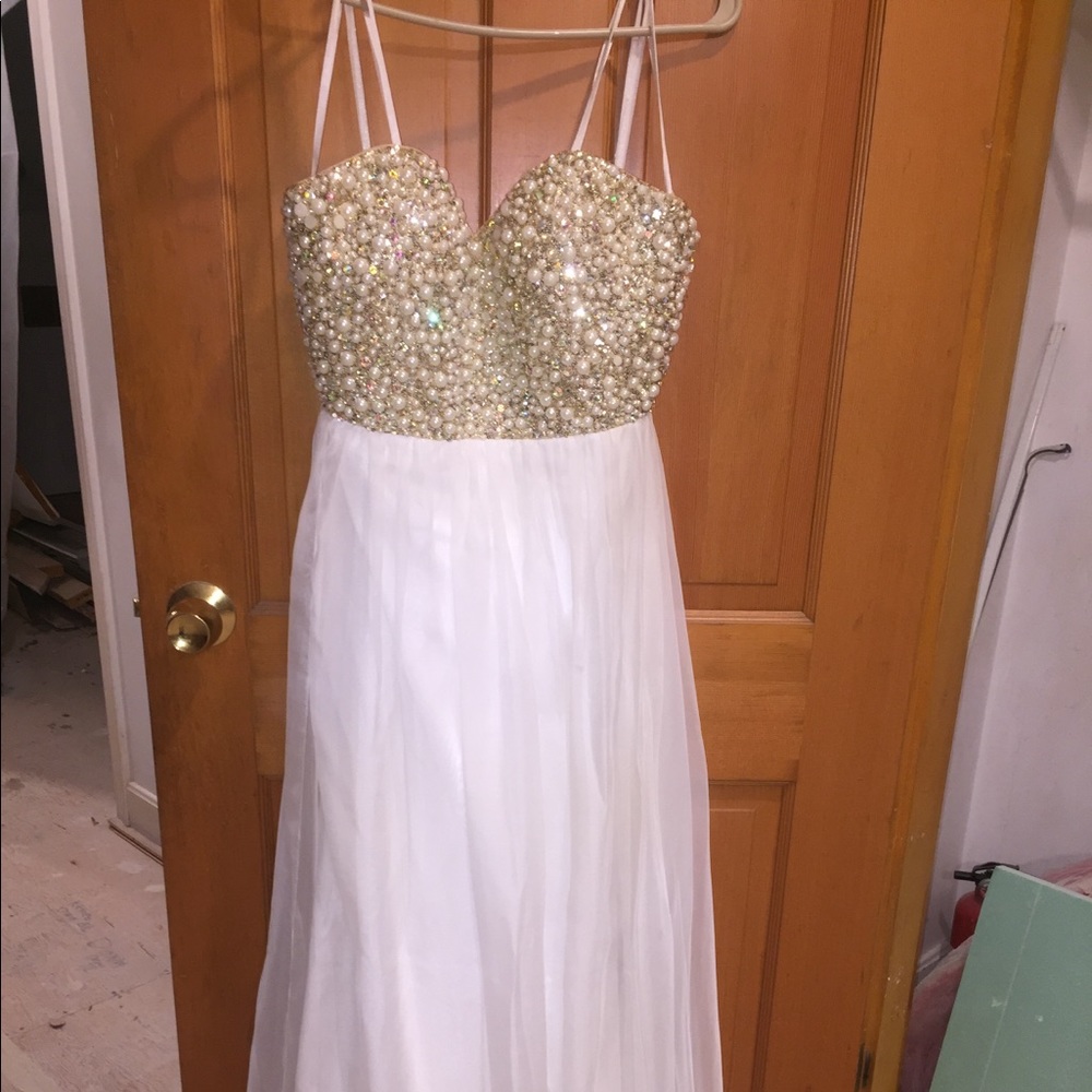 PROM DRESS ON WORN ONCE!!